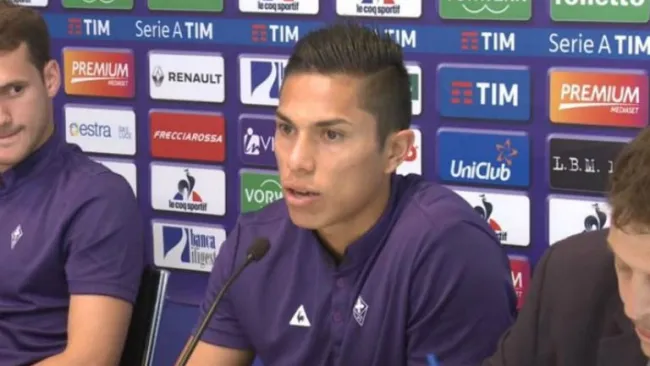 Salcedo en conferencia de prensa con su nuevo equipo