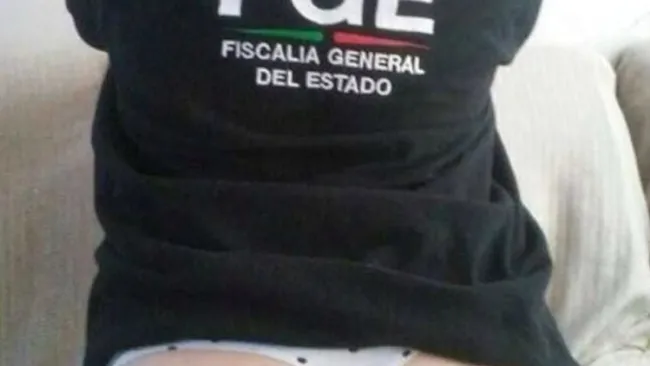 Foto subida a Facebook por la ahora llamada LadyFiscalía