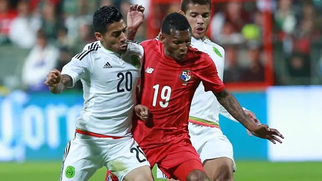 Javier Aquino, en un partido contra Panamá