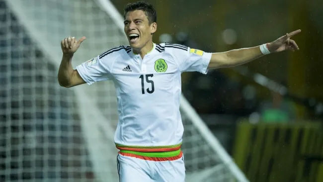 Héctor Moreno celebra su tanto contra El Salvador