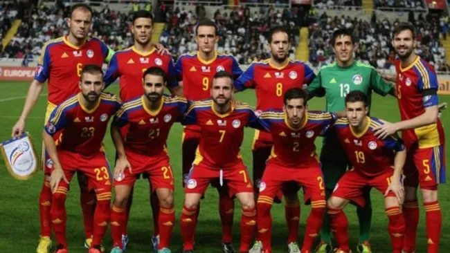 Equipo inicial de la selección de Andorra en las Eliminatorias