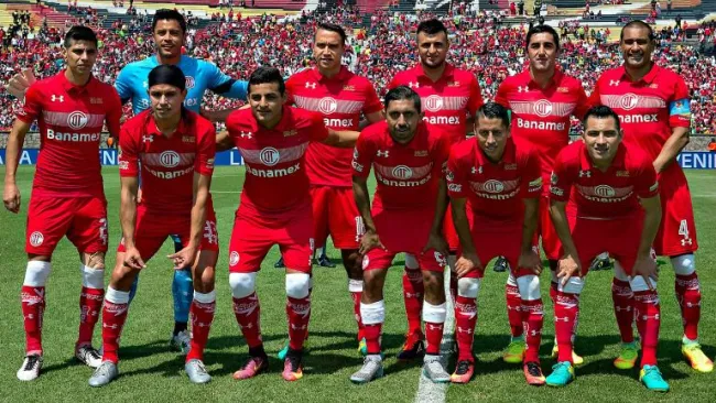 Jugadores de Toluca antes del partido contra Morelia