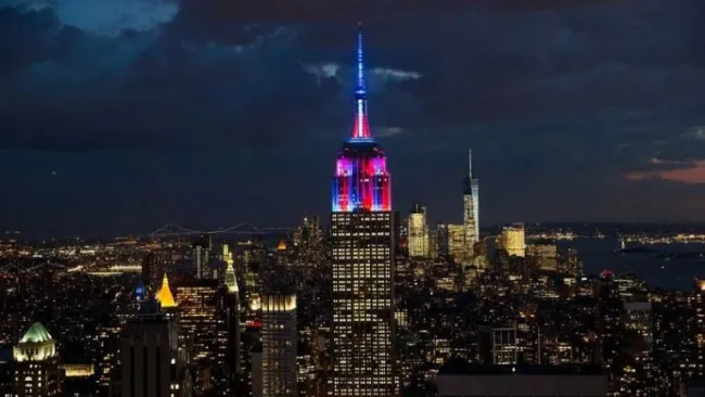 Empire State con los colores del Barcelona