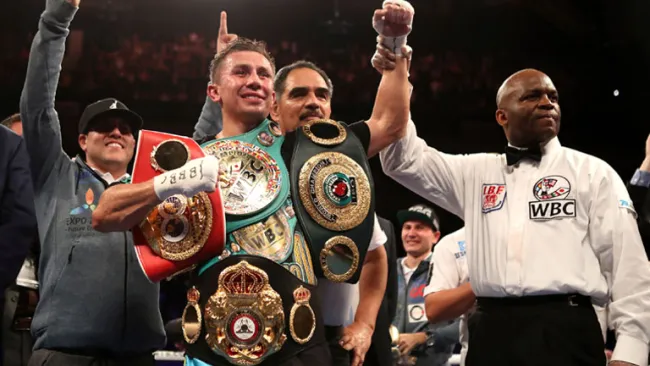 Gennady Golovkin celebrando su victoria frente a Kell Brook