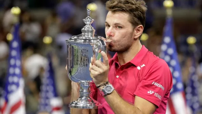 Wawrinka besa el trofeo del US Open
