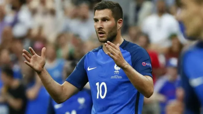 Gignac lamenta su falla en la Final de la Eurocopa