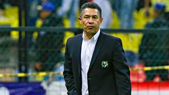  Ignacio Ambriz, durante el partido entre América y León en la J9