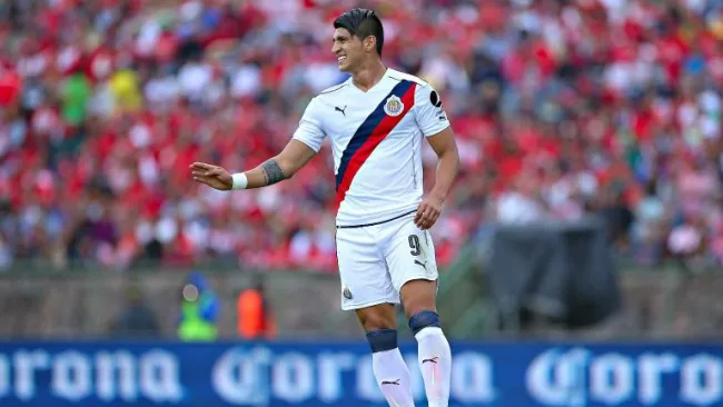 Pulido durante un partido con las Chivas 