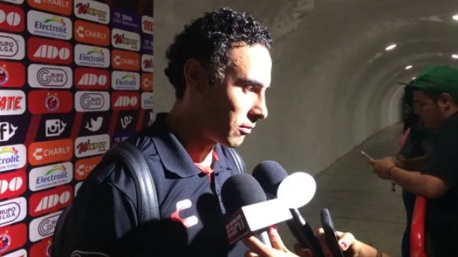 López charla con los medios de comunicación tras el juego contra Chivas