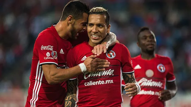 Dayro Moreno festeja un gol con Tijuana