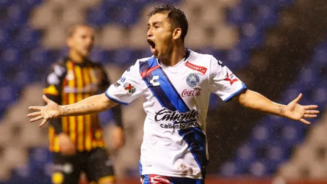 Bermúdez festeja un gol en la Copa MX