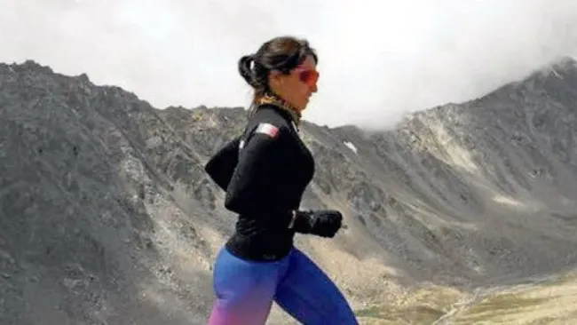 Nahila Hernández durante una competencia