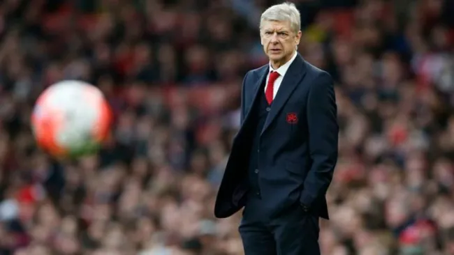 Arsene Wenger, durante un partido con el Arsenal