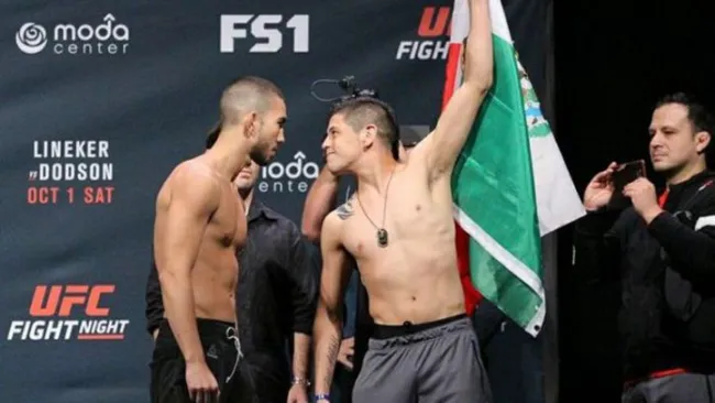 Brandon Moreno, en el pesaje previo a la pelea con Smolka