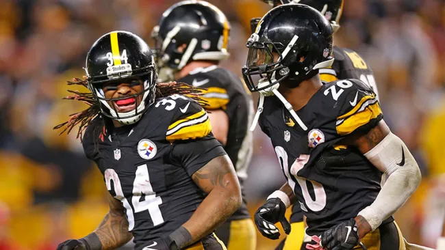 DeAngelo Williams festeja un touchdown de los Acereros