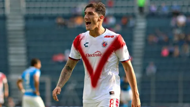 Gabriel Peñalba durante el partido contra Cruz Azul