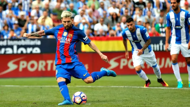 Lionel Messi anota penalti frente al Leganés