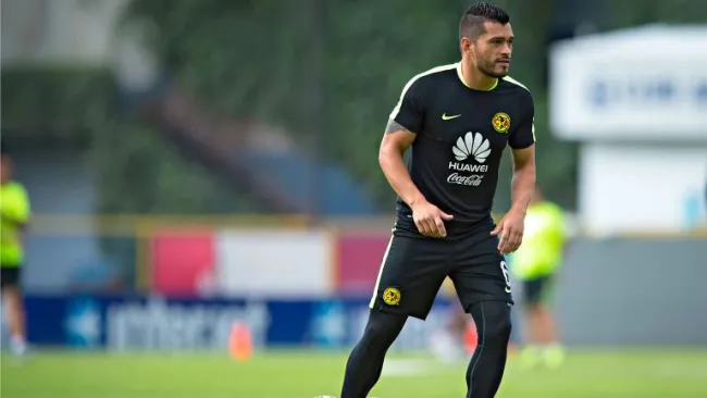 Miguel Samudio, durante un entrenamiento con el América