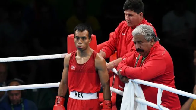 Elías Emigdio previo a un combate en los olímpicos