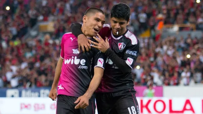 Martín Barragán celebra su gol frente a Gallos en el duelo de la J13 del A2016