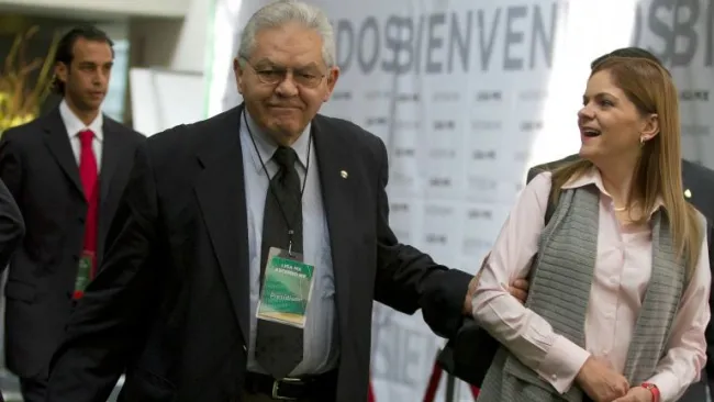 Fernando Corona durante un evento 