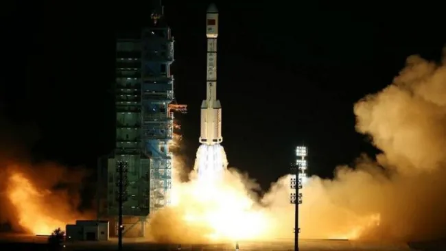 El despegue del cohete de los astronautas en China