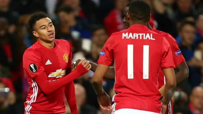 Jesse Lingard celebra su gol frente al Fenerbaceh