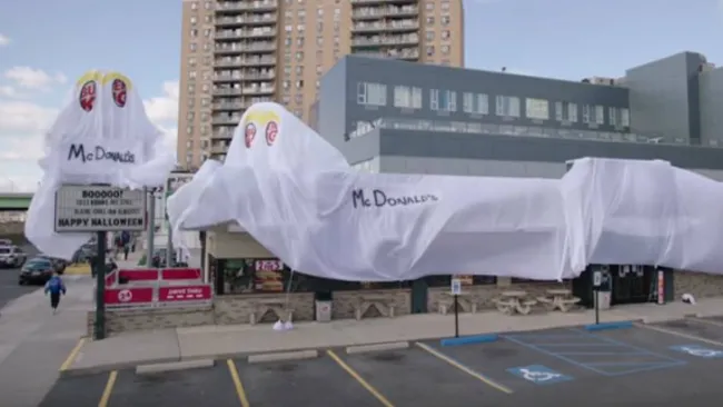 Burger King juega broma a su clientela y McDonalds 
