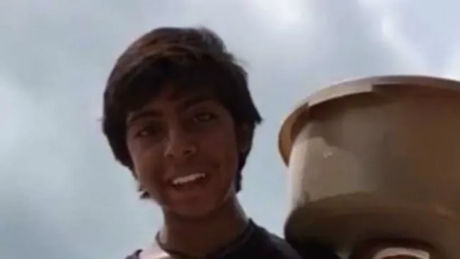 Imagen sacada del famoso video de Paco vendiendo sus empanadas