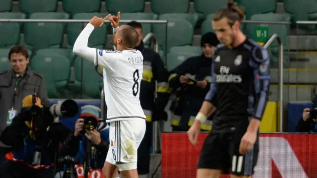 Odjidja celebra su golazo mientras Bale camina cabizbajo