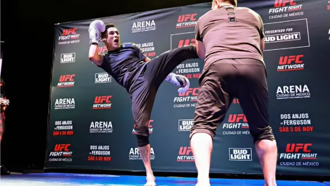 'Goyito' Perez durante los entrenamientos previo al UFC Night Fight CdMX