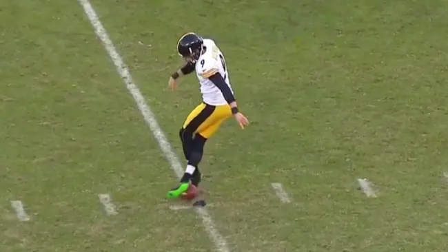 Boswell intentando hacer una Rabona en el juego contra Baltimore