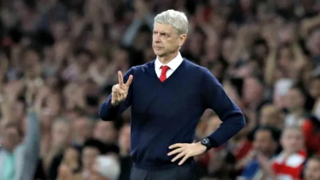 Arsene Wenger durante un partido del Arsenal