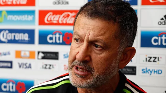 Juan Carlos Osorio da su opinión a RÉCORD