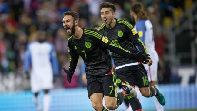 Miguel Layún celebra su gol frente a Estados Unidos
