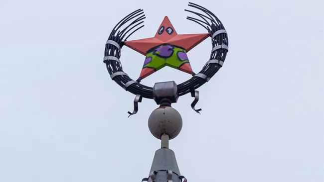 Símbolo soviético ahora es Patricio Estrella