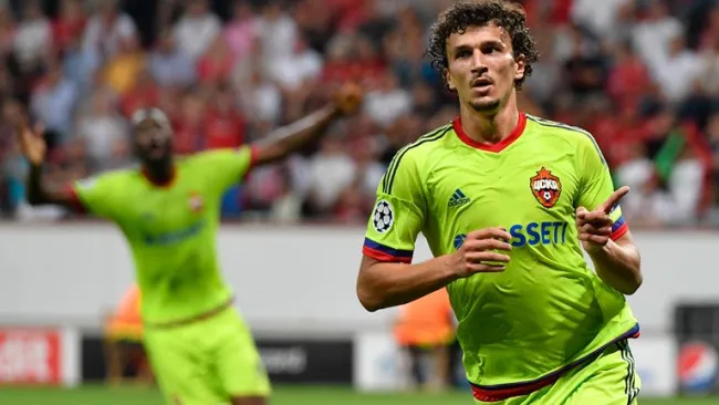 Eremenko celebra su gol contra Bayer Leverkusen