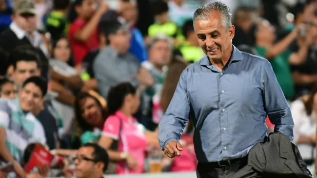 Sergio Bueno en un partido de Chiapas