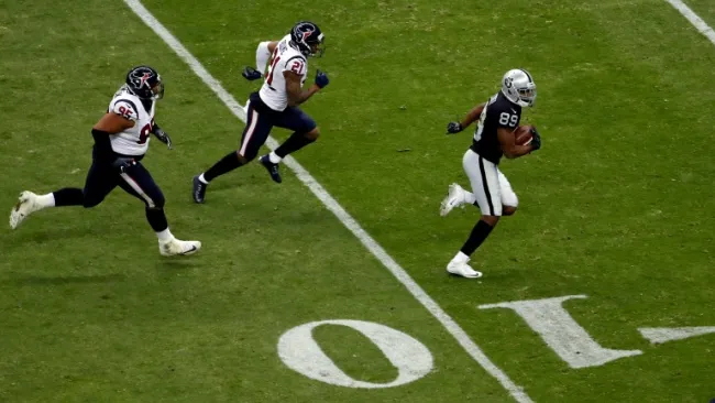 Amari Cooper se escapa para un TD