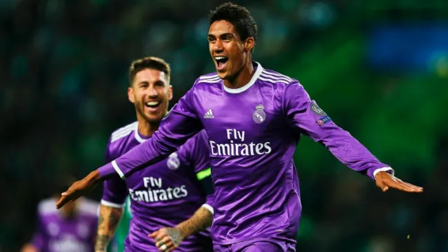  Varane festeja su gol contra el Sporting