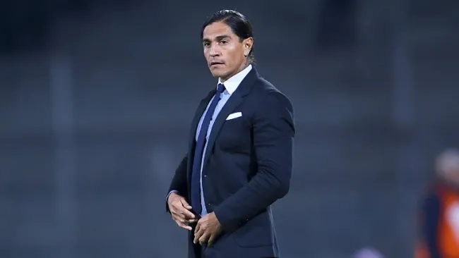 Francisco Palencia en el partido contra Tigres