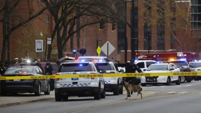 La policía acude a la Universidad Estatal de Ohio debido a un tiroteo