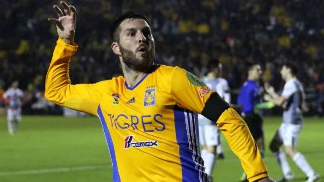 Gignac celebra su gol frente a León