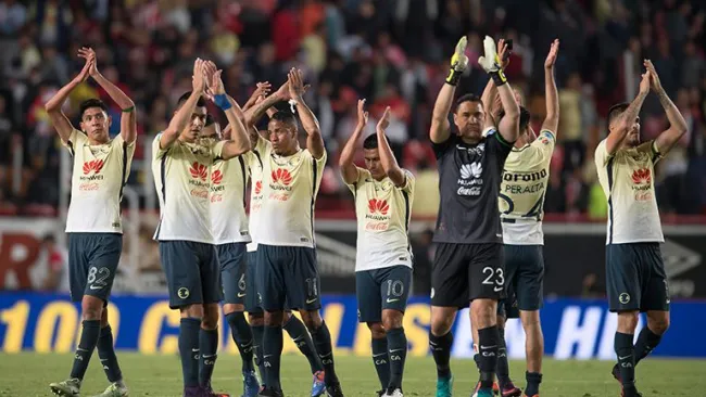 Jugadores del América aplauden a la afición en Aguascalientes