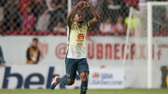 William Da Silva celebra su gol durante la Ida de la Semifinal