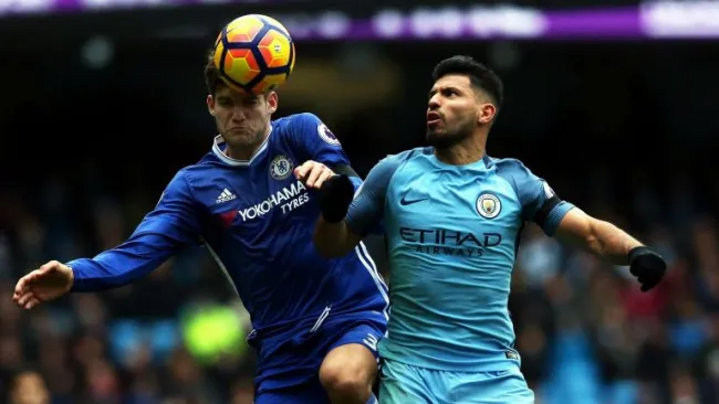 Kun Aguëro durante el partido contra el Chelsea 