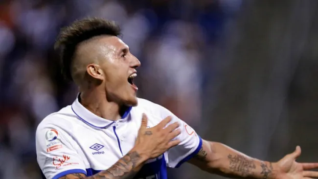 Nico Castillo celebrando un gol de la Universidad Católica de Chile