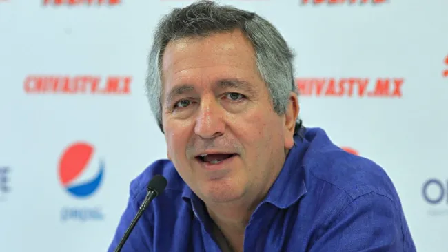 Jorge Vergara durante una conferencia de prensa