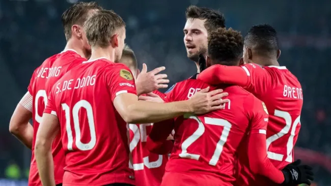 PSV celebra triunfo frente a las Águilas