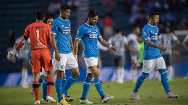 Cruz Azul durante un partido del Apertura 2016